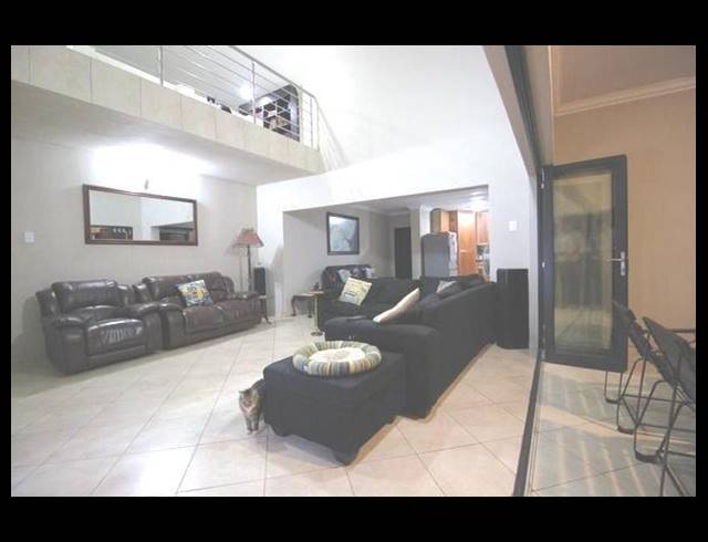 4 BEDROOM HOUSE FOR SALE IN FLORAUNA
